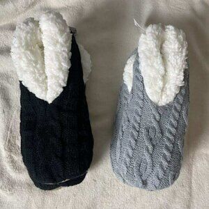 $$ SOLD $$ NWT 2 Pair Mix It Slippers Gray and Black L-XL